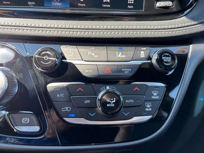 2027 Chrysler Pacifica PACIFICA SELECT