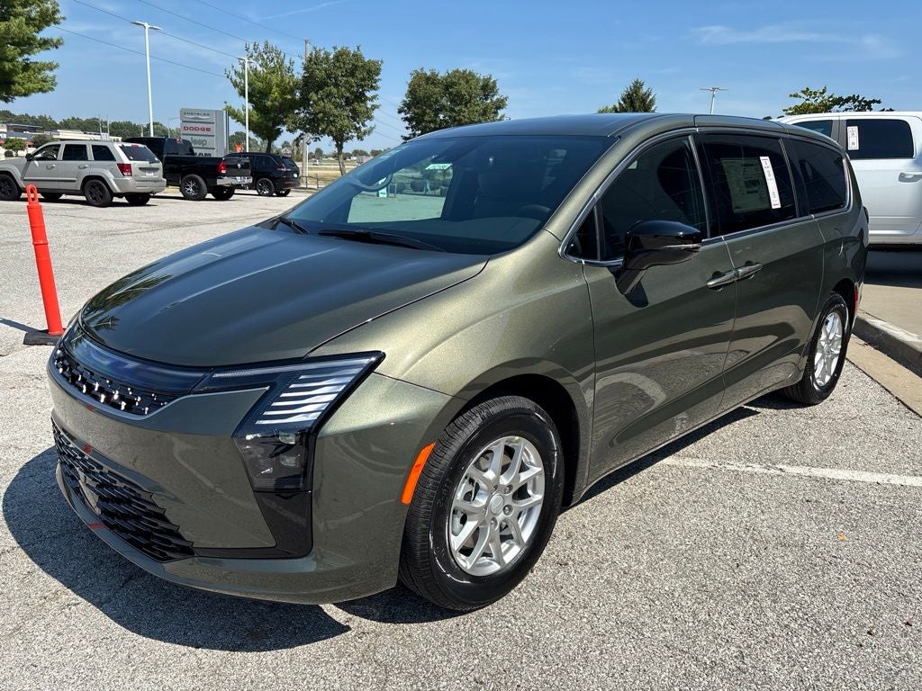 2027 Chrysler Pacifica PACIFICA SELECT