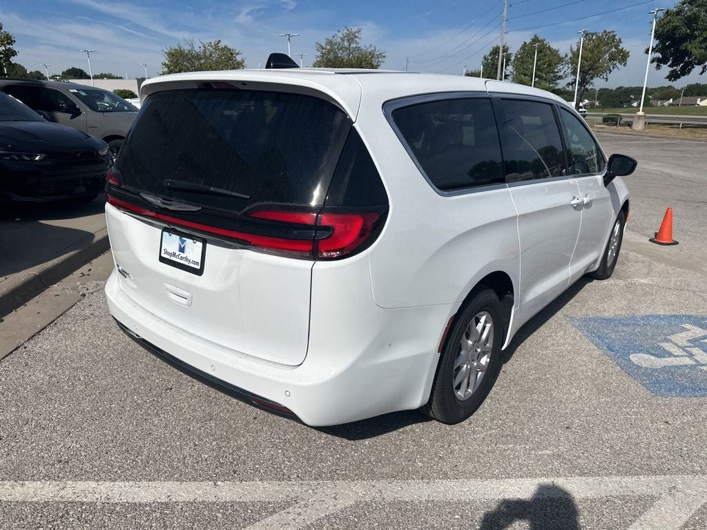 2026 Chrysler Pacifica PACIFICA SELECT