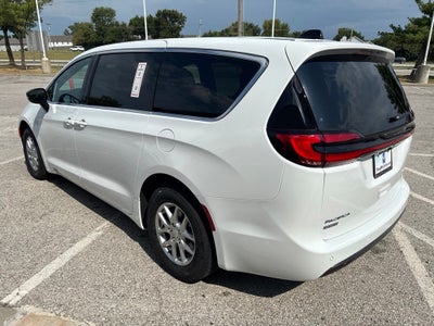 2027 Chrysler Pacifica PACIFICA SELECT