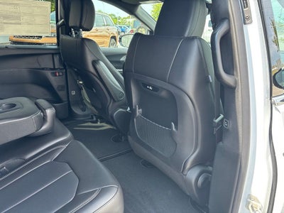 2027 Chrysler Pacifica PACIFICA SELECT
