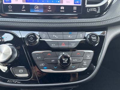 2027 Chrysler Pacifica PACIFICA SELECT