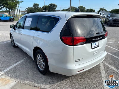 2024 Chrysler Voyager LX
