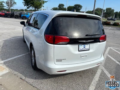 2024 Chrysler Voyager LX