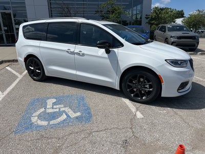 2025 Chrysler Pacifica PACIFICA LIMITED