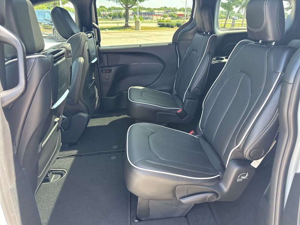 2025 Chrysler Pacifica Limited - Photo 42
