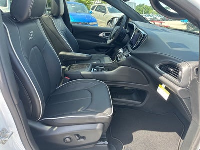 2025 Chrysler Pacifica PACIFICA LIMITED