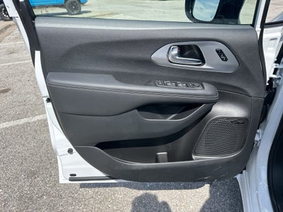 2025 Chrysler Pacifica PACIFICA LIMITED