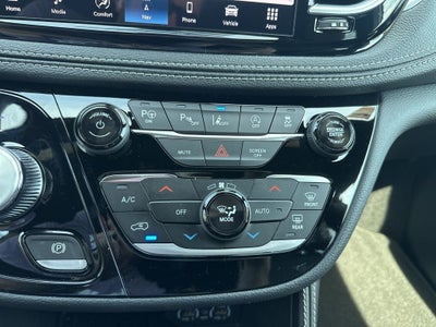 2025 Chrysler Pacifica PACIFICA LIMITED