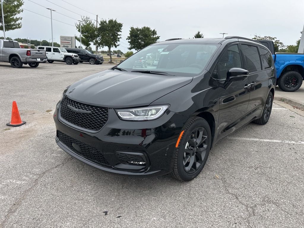 2026 Chrysler Pacifica PACIFICA LIMITED
