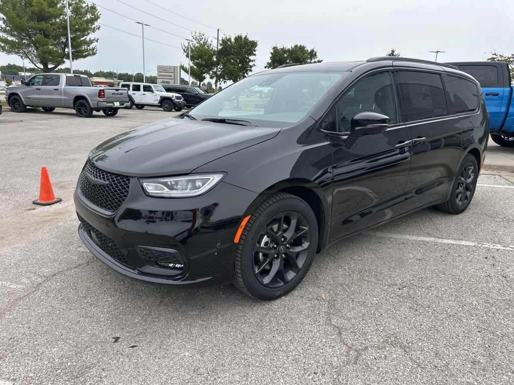 2026 Chrysler Pacifica PACIFICA LIMITED
