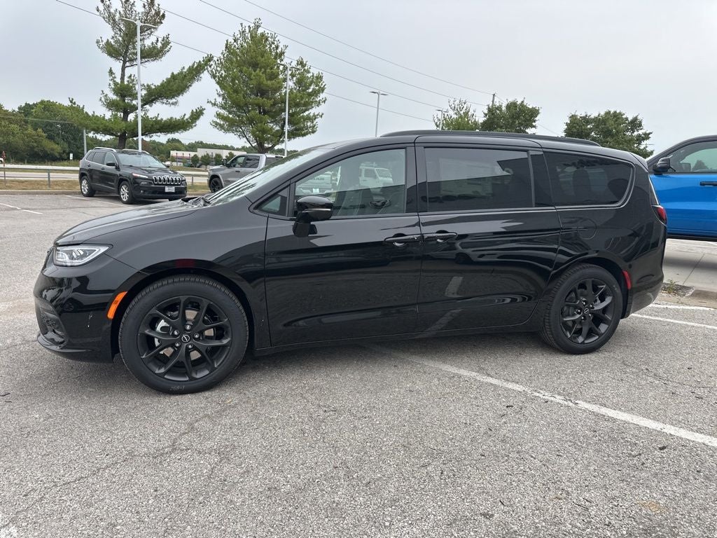 2026 Chrysler Pacifica PACIFICA LIMITED
