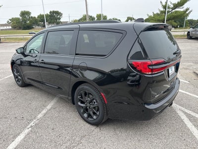 2026 Chrysler Pacifica PACIFICA LIMITED