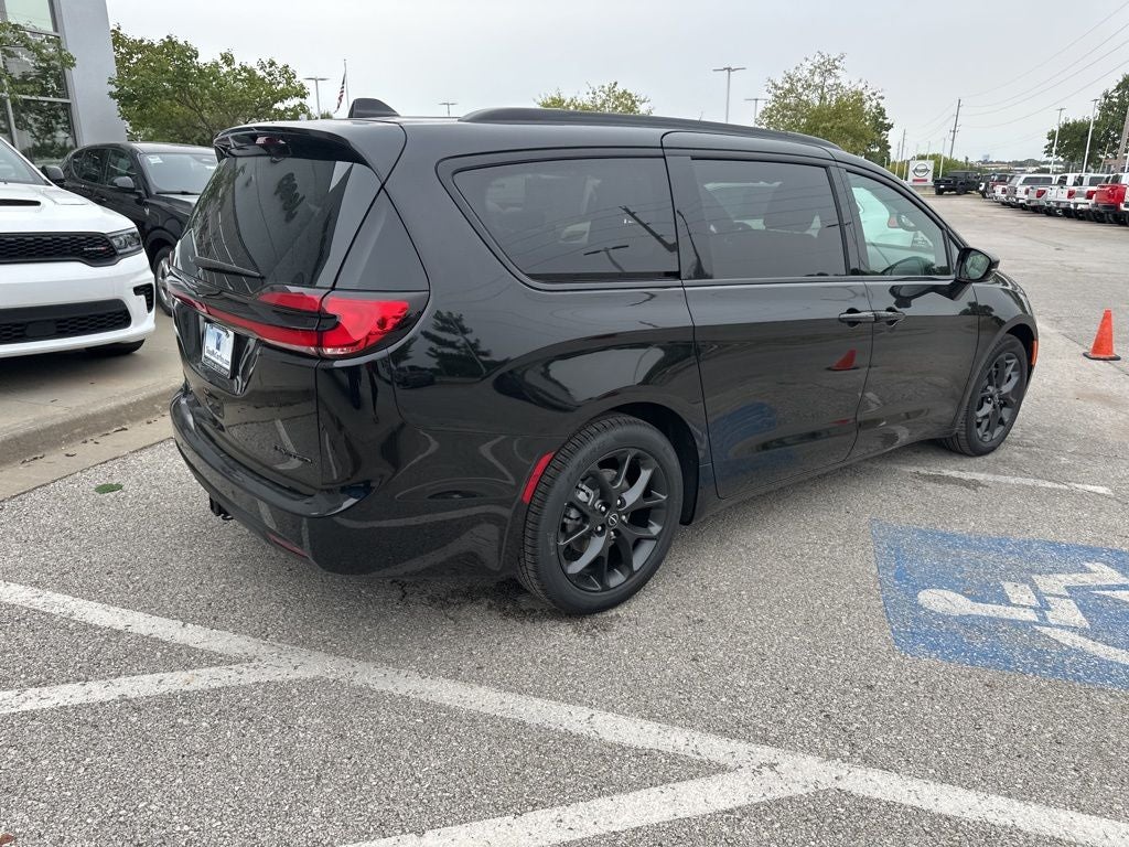 2026 Chrysler Pacifica PACIFICA LIMITED