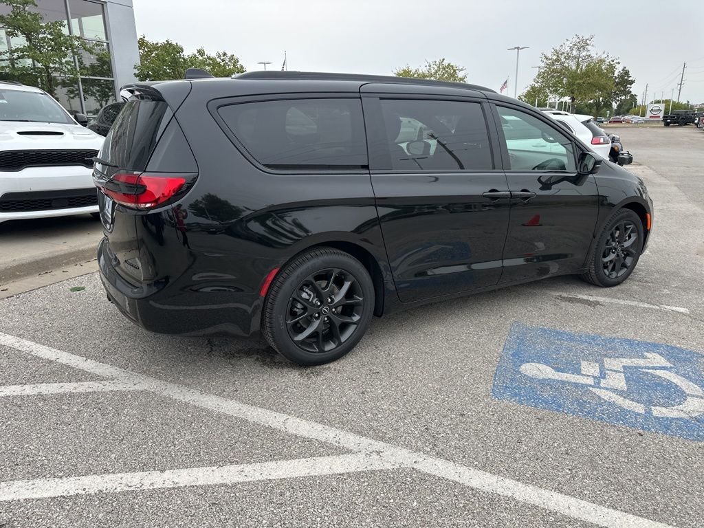 2026 Chrysler Pacifica PACIFICA LIMITED