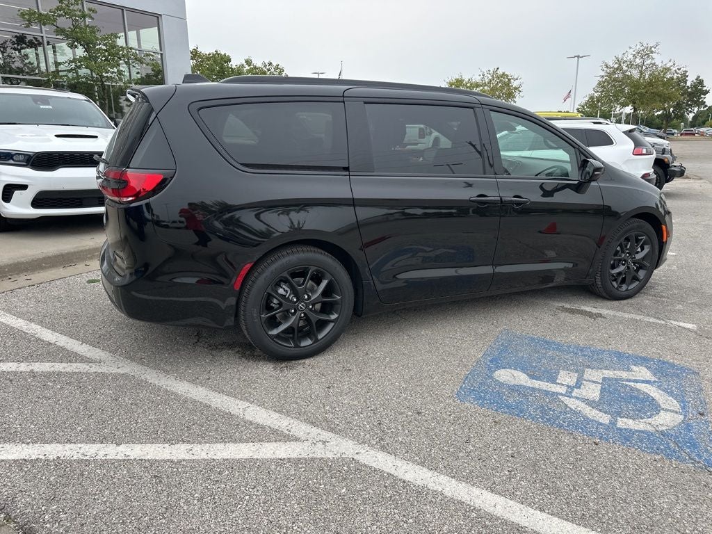 2026 Chrysler Pacifica PACIFICA LIMITED