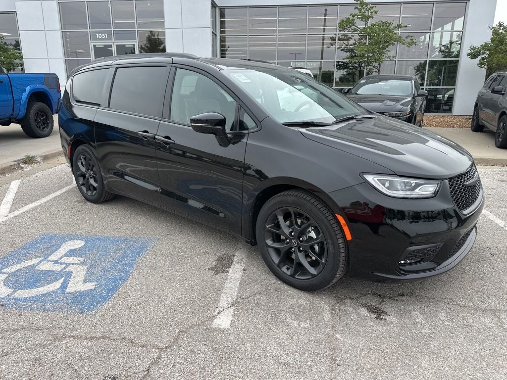 2026 Chrysler Pacifica PACIFICA LIMITED