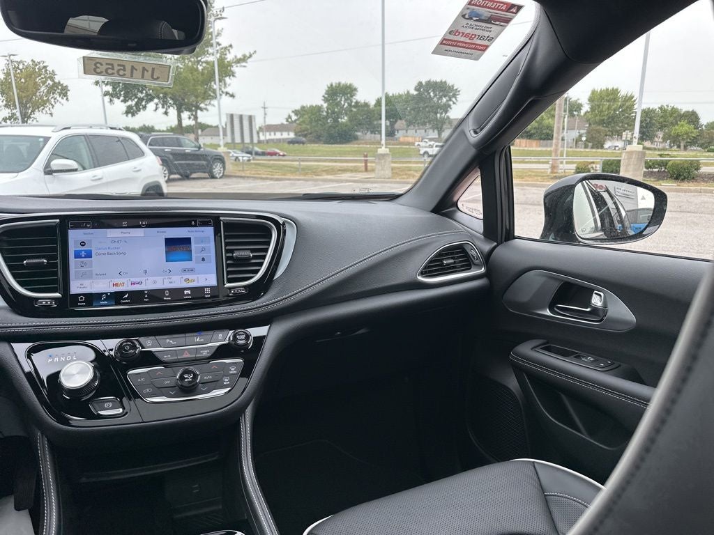 2026 Chrysler Pacifica PACIFICA LIMITED