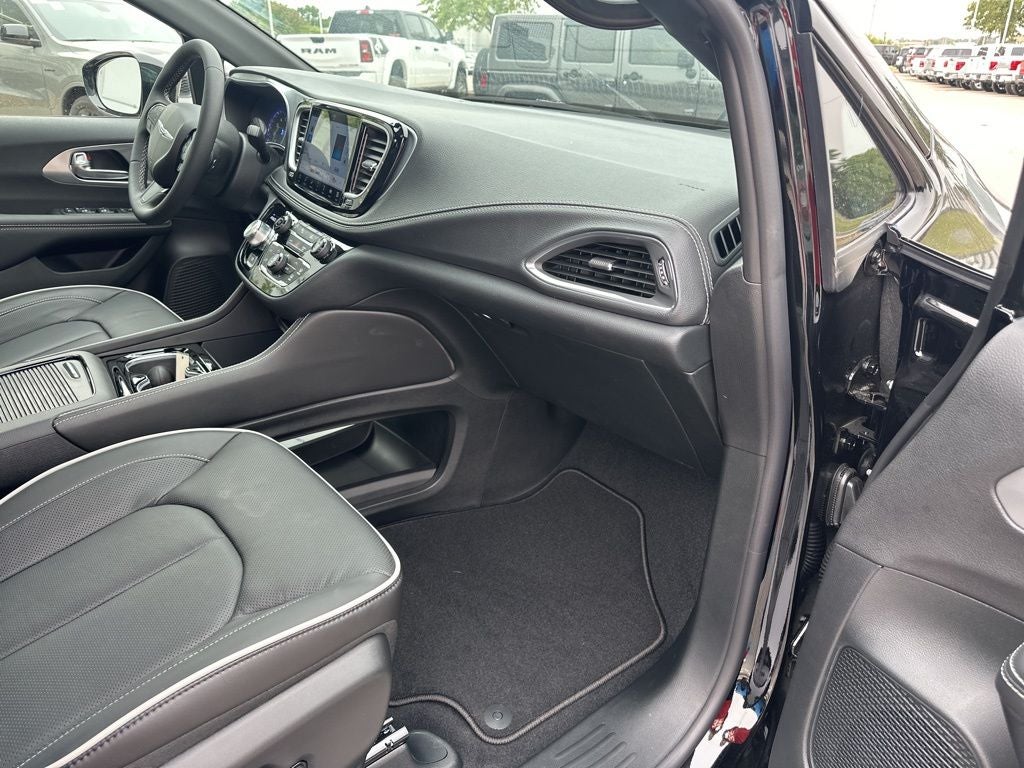 2026 Chrysler Pacifica PACIFICA LIMITED