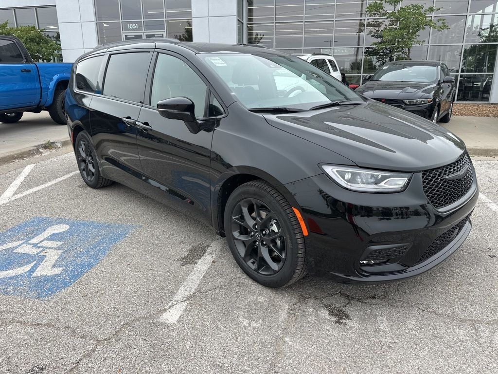 2026 Chrysler Pacifica PACIFICA LIMITED