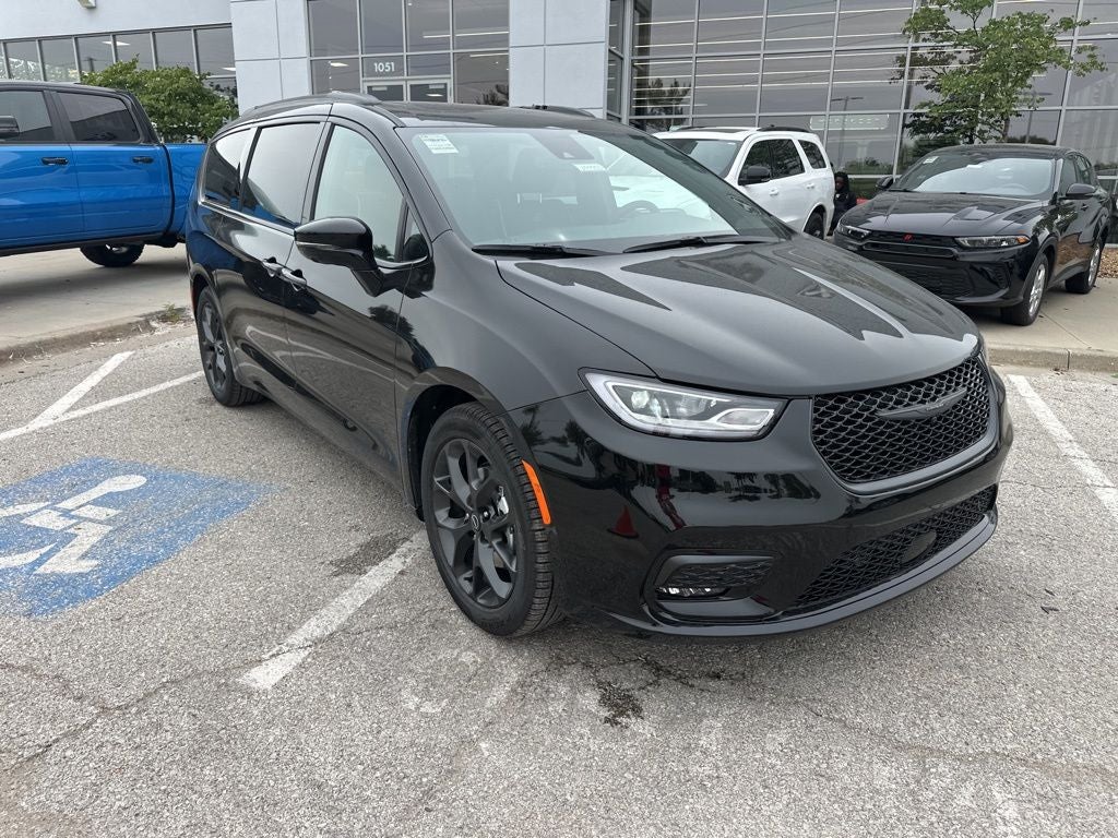 2026 Chrysler Pacifica PACIFICA LIMITED