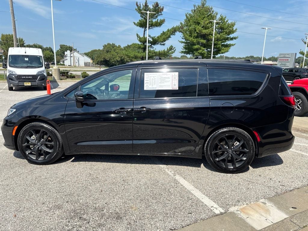 2025 Chrysler Pacifica Limited