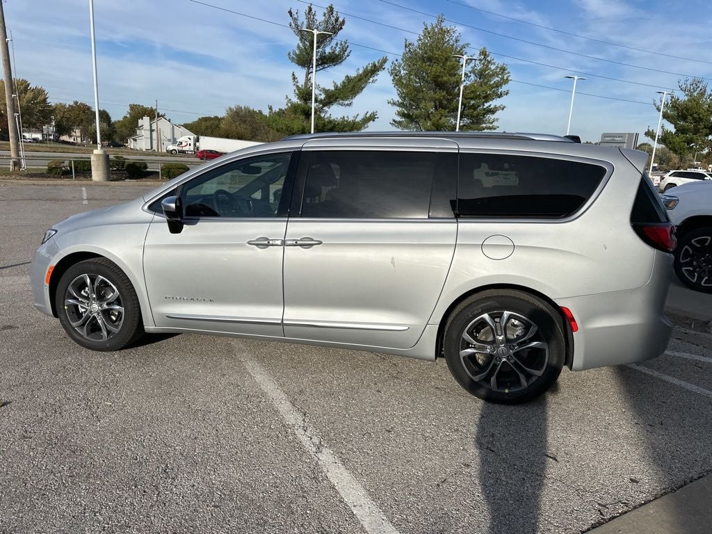 2026 Chrysler Pacifica PACIFICA PINNACLE
