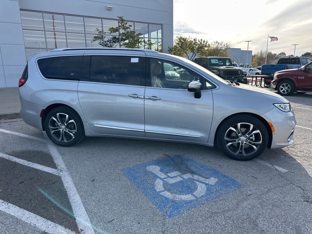 2026 Chrysler Pacifica PACIFICA PINNACLE