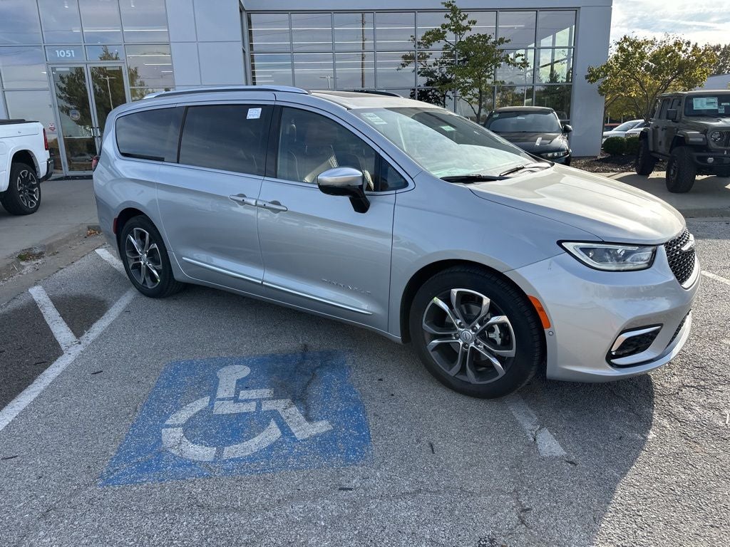 2026 Chrysler Pacifica PACIFICA PINNACLE