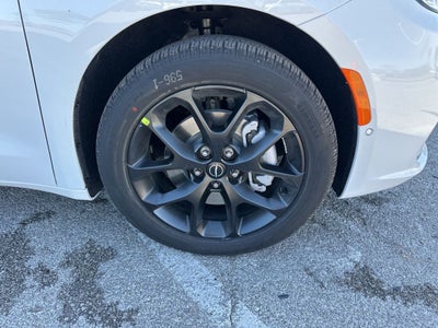 2026 Chrysler Pacifica PACIFICA SELECT AWD