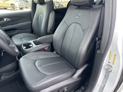 2026 Chrysler Pacifica PACIFICA SELECT AWD