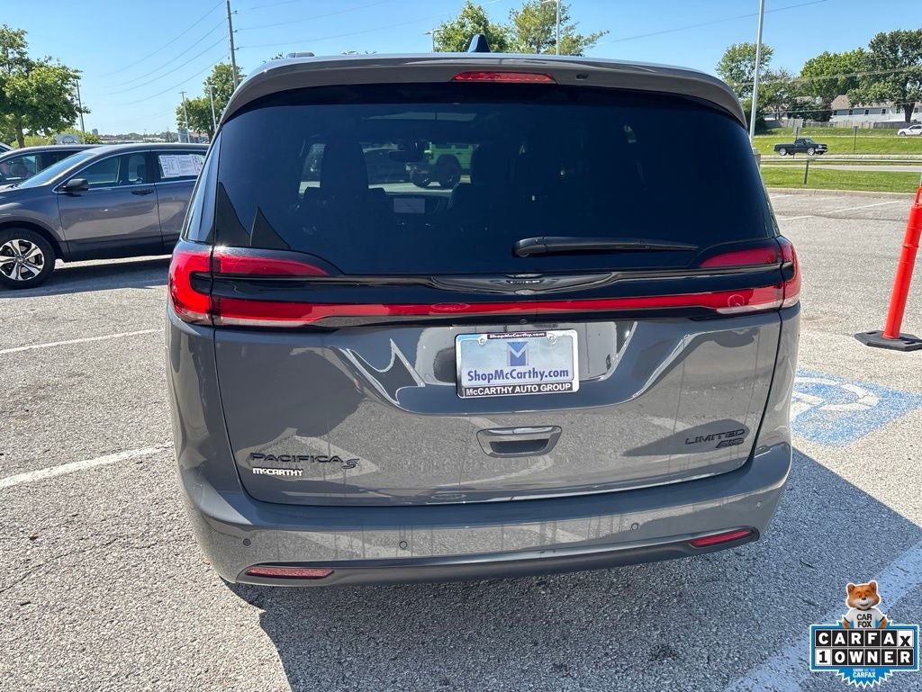 2025 Chrysler Pacifica Limited AWD
