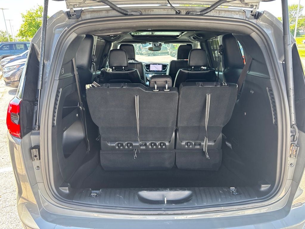 2025 Chrysler Pacifica Limited AWD