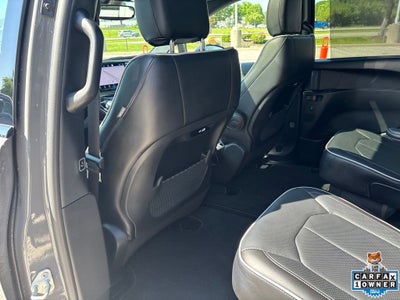 2025 Chrysler Pacifica Limited AWD