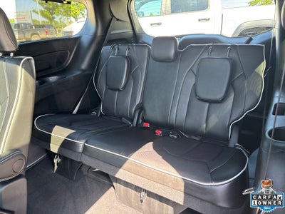 2025 Chrysler Pacifica Limited AWD