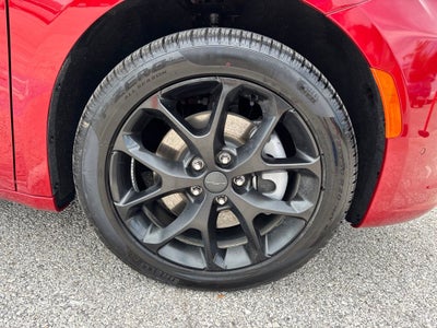 2027 Chrysler Pacifica PACIFICA LIMITED AWD