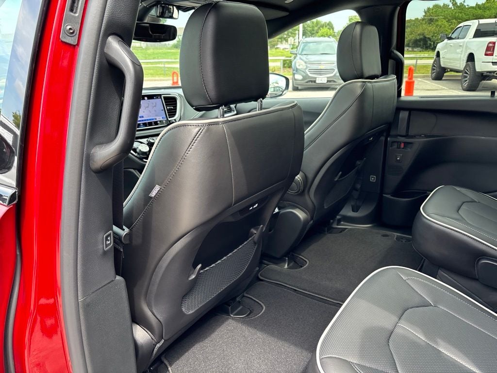 2027 Chrysler Pacifica PACIFICA LIMITED AWD