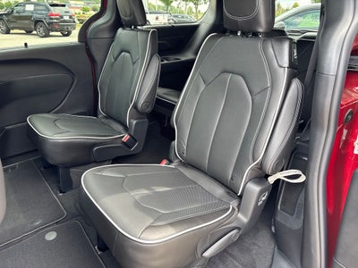 2027 Chrysler Pacifica PACIFICA LIMITED AWD