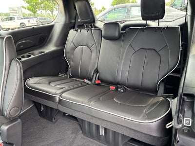2027 Chrysler Pacifica PACIFICA LIMITED AWD