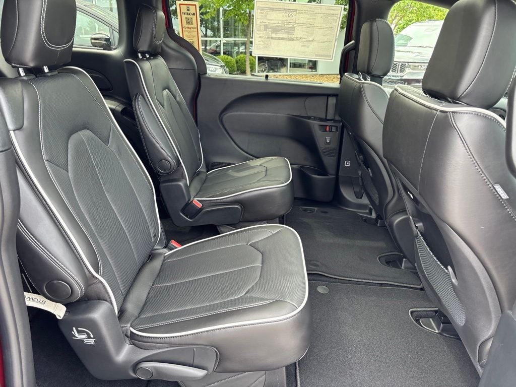 2027 Chrysler Pacifica PACIFICA LIMITED AWD