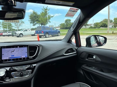 2027 Chrysler Pacifica PACIFICA LIMITED AWD
