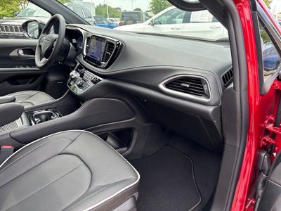 2027 Chrysler Pacifica PACIFICA LIMITED AWD