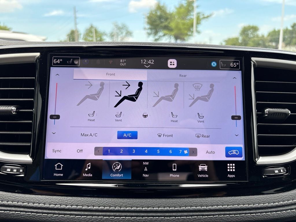2027 Chrysler Pacifica PACIFICA LIMITED AWD