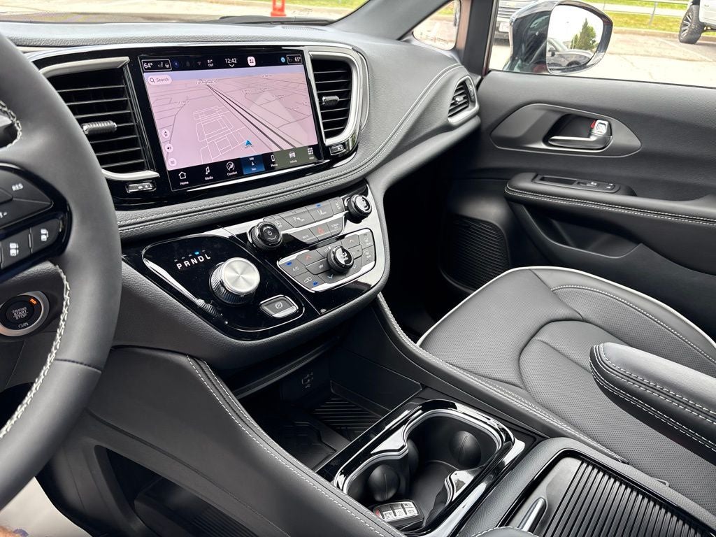 2027 Chrysler Pacifica PACIFICA LIMITED AWD