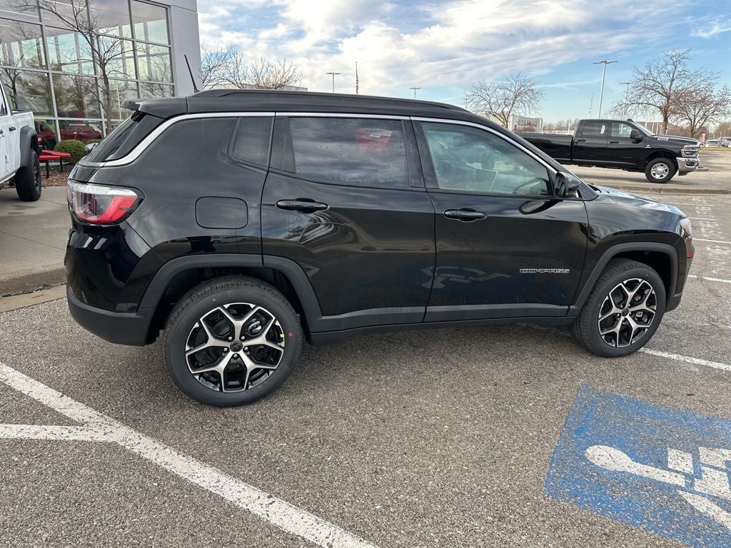 2026 Jeep Compass COMPASS LIMITED 4X4