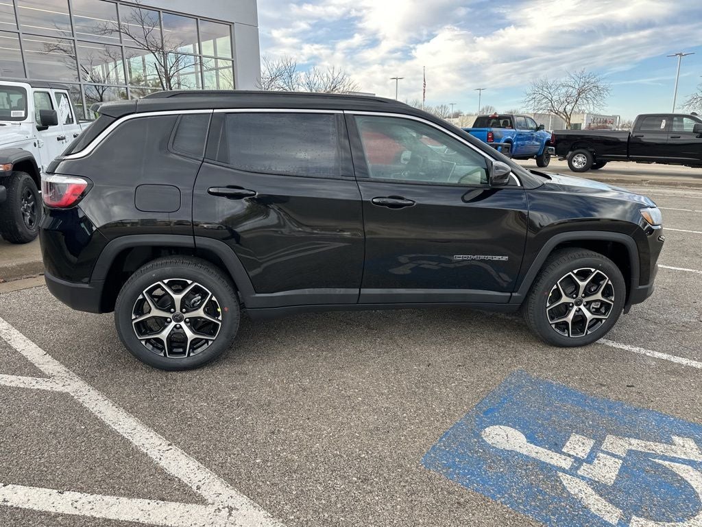 2026 Jeep Compass COMPASS LIMITED 4X4