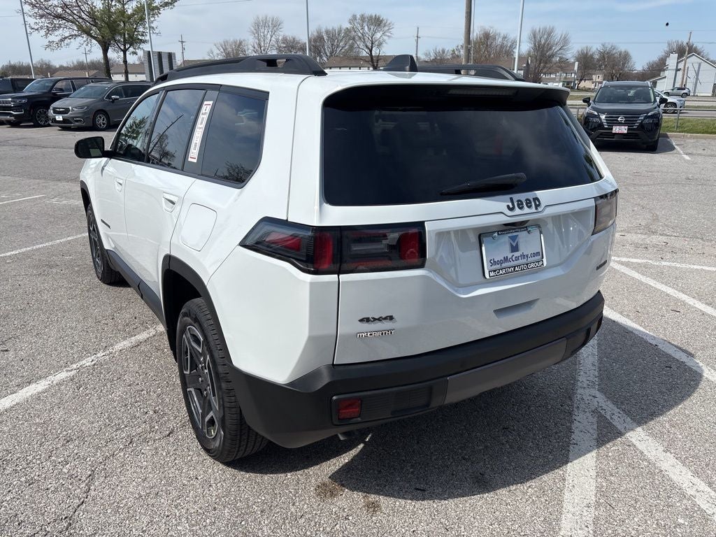 2026 Jeep Cherokee CHEROKEE LAREDO 4X4
