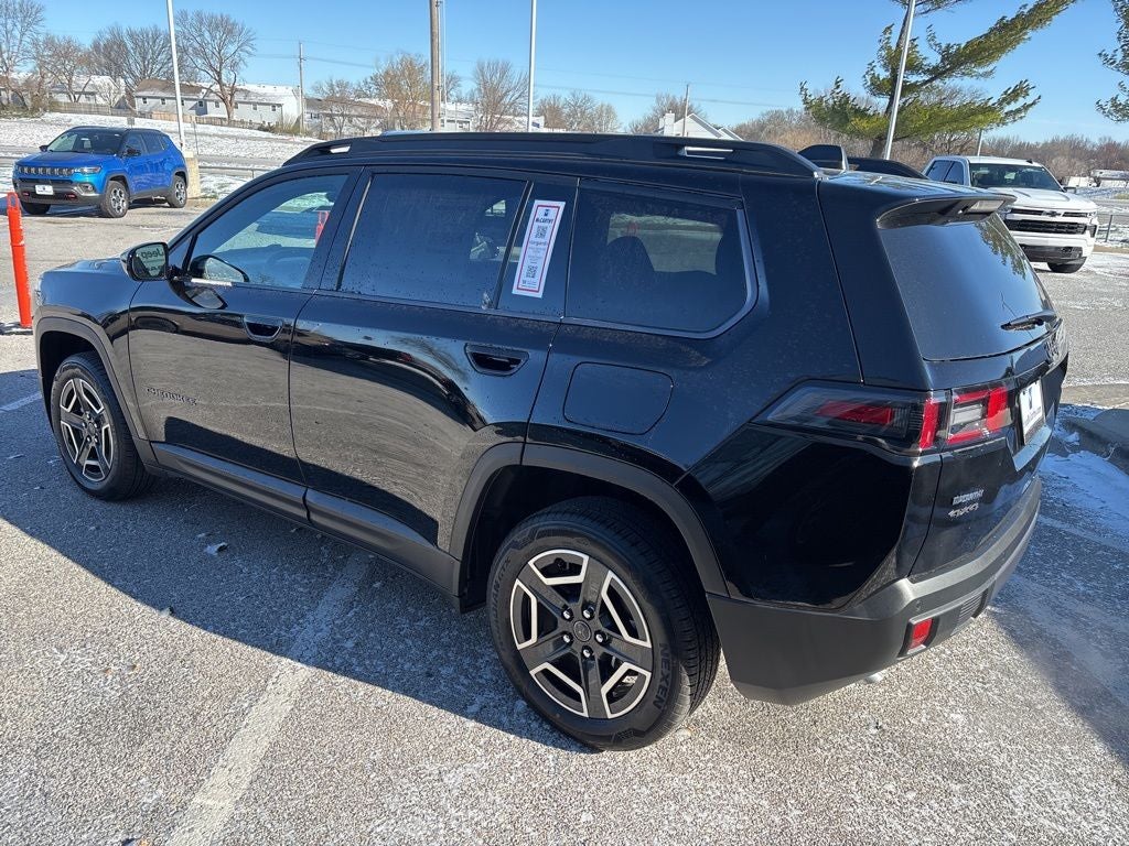 2026 Jeep Cherokee CHEROKEE LAREDO 4X4