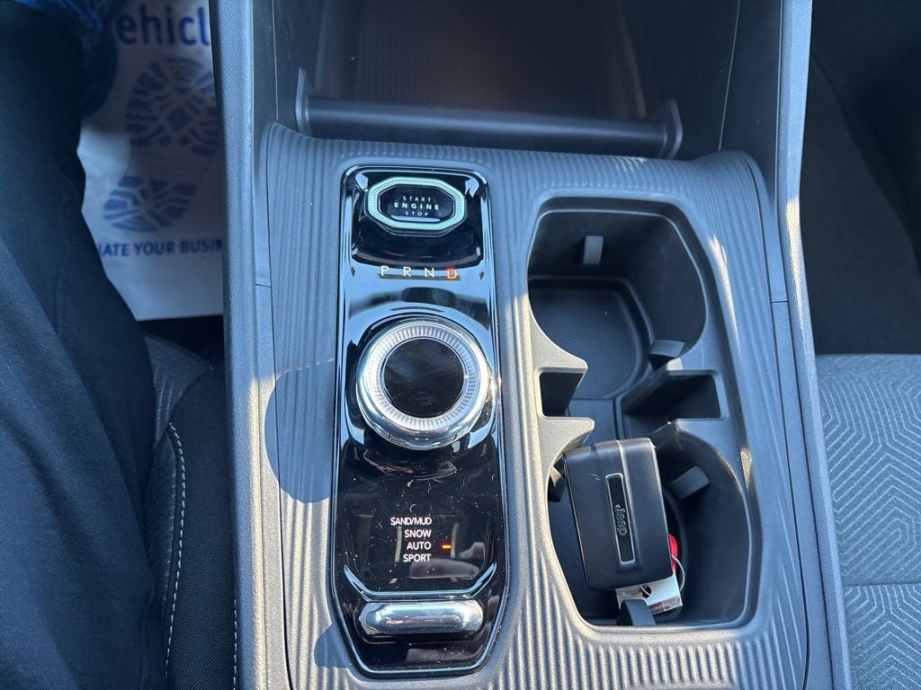 2026 Jeep Cherokee CHEROKEE LAREDO 4X4
