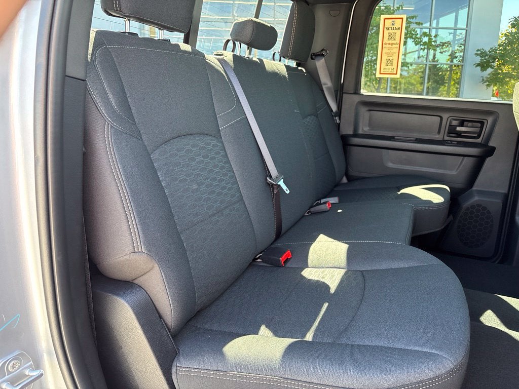 2027 RAM Ram 3500 RAM 3500 TRADESMAN CREW CAB 4X4 6'4' BOX